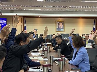 教師會館、國軍英雄館領證有望？落日條款通過「延後5年」