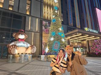 高雄義享時尚廣場「雙聖誕樹」登場 3大主題區成打卡熱點