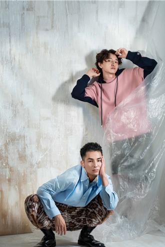 林政勋客服恐慌与同剧《优雅的相遇》演员王孝元着Loewe 2025早春现身