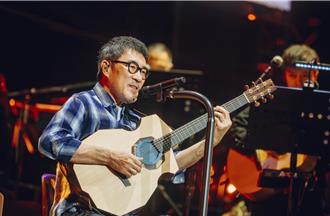 李宗盛獅城開唱謙稱「原唱比我好」  突被男歌迷大喊示愛