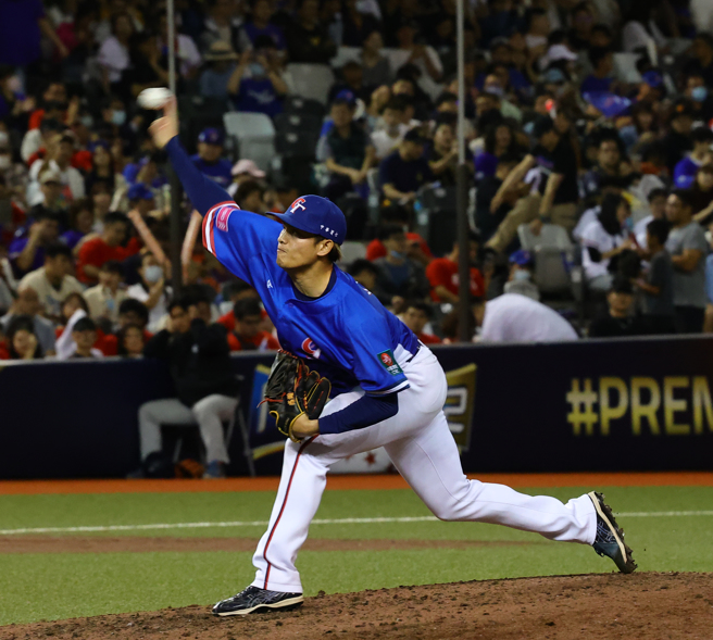 中华队投手张奕中继2局拿下胜投。（刘宗龙摄）