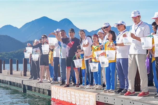 前總統馬英九邀請陸生來台，成員包括奧運桌球金牌馬龍，除了與6所大學交流，也將遊日月潭，南投縣長許淑華喊話「願協助安排」。（南投縣政府提供／楊靜茹南投傳真）