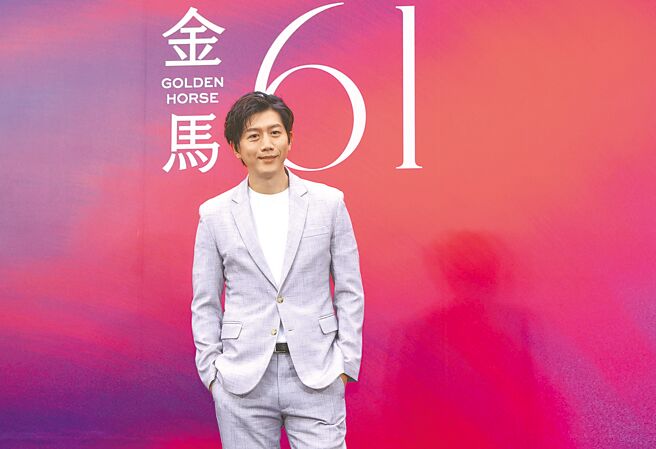 莫子儀在《喝酒吧！笨蛋》飾演調酒師。（陳俊吉攝）