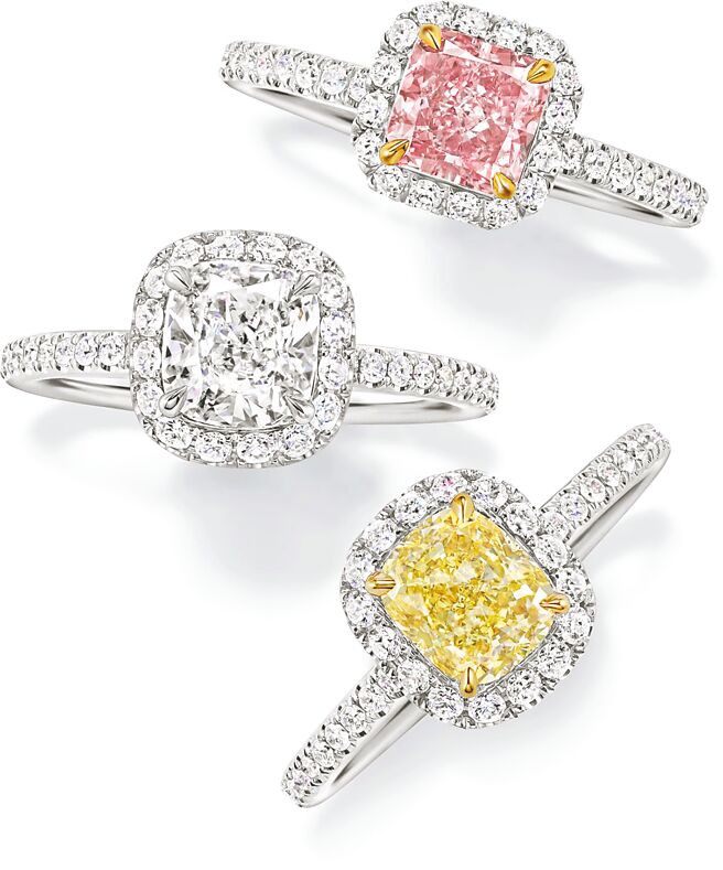 海瑞温斯顿The One系列枕形切工彩钻戒指。（Harry Winston提供）