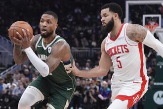 NBA》利拉德3.2秒致胜一击 公鹿终结火箭5连胜