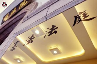 赖清德民调大跌！郑丽文批宪法法庭没公信力 ：民意会反扑