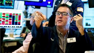 川普親商 資金狂湧美股基金