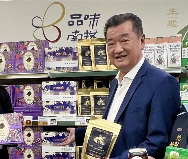 国民党籍草屯镇长简景贤18日深夜11时许被发现倒卧草屯镇公所镇长休息室身亡，享寿65岁。（杨静茹摄）