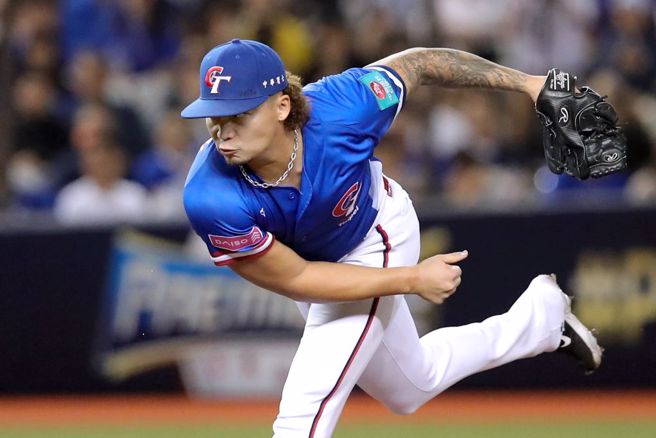 2024年世界12强棒球锦标赛，中华队投手林凯威。（黄世麒摄）