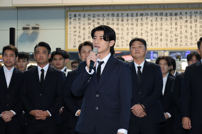 世界棒球12强赛中华代表队队长陈杰宪队长致词表示，很高兴能够晋级4强，也期待团队及队友们持续发挥好表现、不负眾望。（体育署提供）