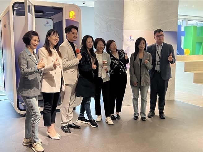 財建委員會19日首次赴內湖t.Hub內科創新育成基地考察（張珈瑄攝）