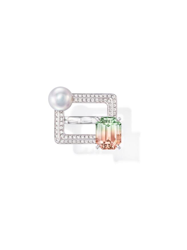 TASAKI Atelier Linkage 双色碧玺戒指，45万1000元。（TASAKI提供)