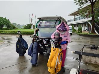 高雄球場停業倒數！桿弟悲訴：「假承攬、真雇傭」