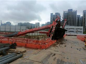 土城傳工安意外　吊車翻覆駕駛被重壓無呼吸心跳送醫