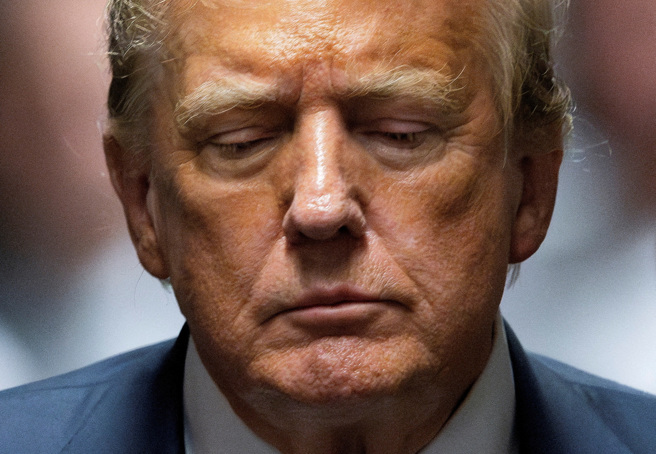 美国准总统川普誓言，一旦上任，不惜实施国家紧急状态，并动用军队，大举驱逐非法移民，图为他的资料照。（路透）