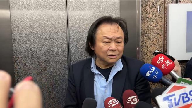 劳动部霸凌分署长 王世坚：她以为来当官是来当皇帝吗。曾薏苹摄