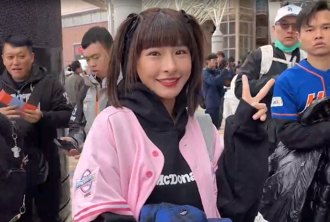 12强》峮峮挺进东京巨蛋！与啦啦队女神齐心应援中华队