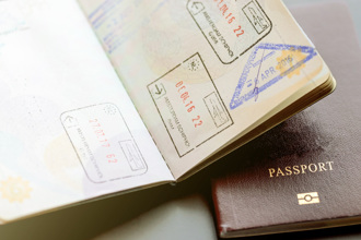 快速通關沒蓋到出境章 工程師手癢神複製 下場超慘