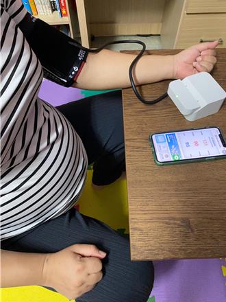 首創「妊娠高血壓照護」 高醫24小時遠端監控孕婦血壓