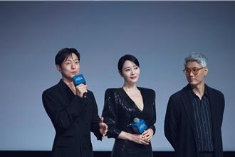 新加坡直擊／金憓秀寒冬跑步大腿拉傷 鄭星一「活鼠黏頭」嚇壞