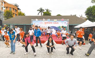 邁向成年 王惠美帶學生跳18蹲