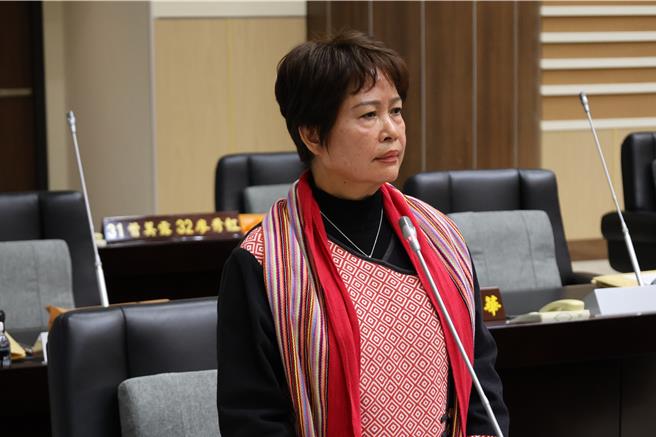 苗栗縣議會總質詢，21日原民縣議員劉美蘭關心新國土計畫法，有關原住民原本未合法住屋。（謝明俊攝）