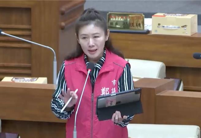 基隆捷运二期计画的路线尚在评估阶段，国民党基隆市议员郑恺玲21日于总质询建议，捷运二期应行经安乐区商圈，并结合北台科技园区，打造交通产业的副都心。（摘自基隆市议会直播／徐佑升基隆传真）