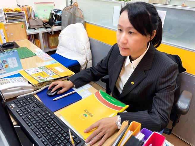 永义房屋林洪铃表示，房仲就是要诚实告知，也站在买卖双方角度思考，让双方不只现在满意、未来也开心。(图/永庆房产集团)