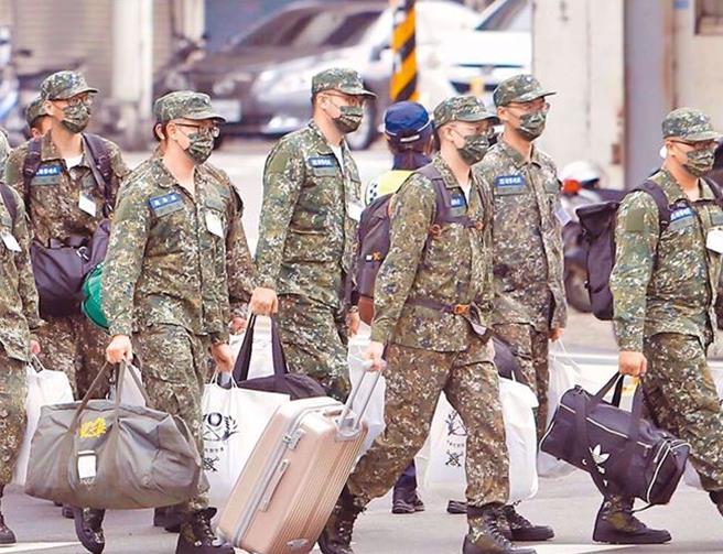 內政部表示，目前不辦理94年次以後役男申請研發替代役，但仍持續辦理93年次以前役男選服研發替代役。換言之，93年次以前具碩士學位的役男仍得申請。（示意圖／本報資料照片）