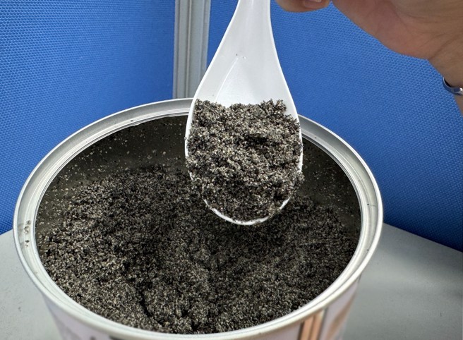 黑芝麻營養價值高，富含人體必需營養素。圖為黑芝麻粉。(陳瑀倫攝)