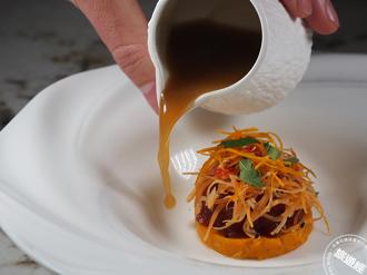 德國米其林二星主廚客座焰牛排館 端上「打開結界」展現「食趣」美食饗宴