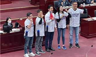 總質詢碰上12強棒球賽中美大戰   議員邀蔣萬安穿球衣備詢