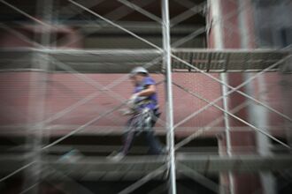 比疫情三级警戒时还惨 3成预售新案 单周成交挂蛋