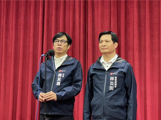 高雄22日凌晨傳槍響，湖內區正義一路民宅因債務糾紛發生槍擊案，導致1死2傷，對此，高雄市長陳其邁要求警方盡速破案，並追查槍枝來源。（洪浩軒攝）