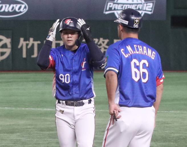 中华队江坤宇敲安上垒，可惜攻势未能延续。（图／赵双杰摄）