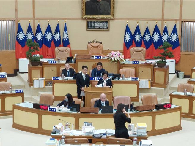 新北市卫生局今（22）日至议会做登革热工作专案报告。（陈慰慈摄）