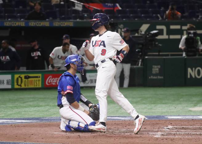 美国队汤玛斯5局下阳春炮反击。（图／赵双杰摄）