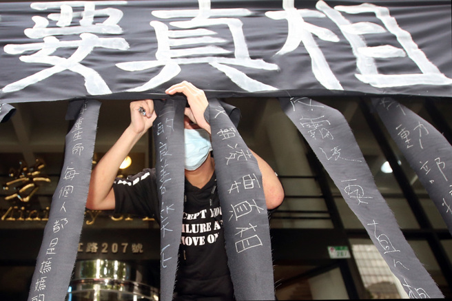 劳动部劳动力发展署北分署公务员在办公室轻生，引发外界质疑职场霸凌。（中时资料照）