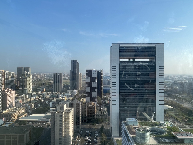 亚洲新湾区的金融聚落逐渐成形，也与科技S廊带结合。(图/信义房屋 提供)