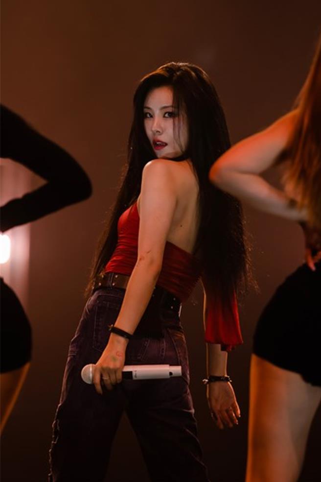 韩国人气女团MAMAMOO成员辉人Whee In将到台中跨年演出。（台中市府提供）