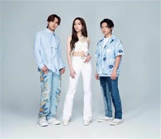 近日演唱爆红影集「影后」序曲、挟带超高人气的亚洲新天团告五人人气居高不下，也将于2024年最后一刻压轴现身台中跨年飙唱。（台中市府提供）