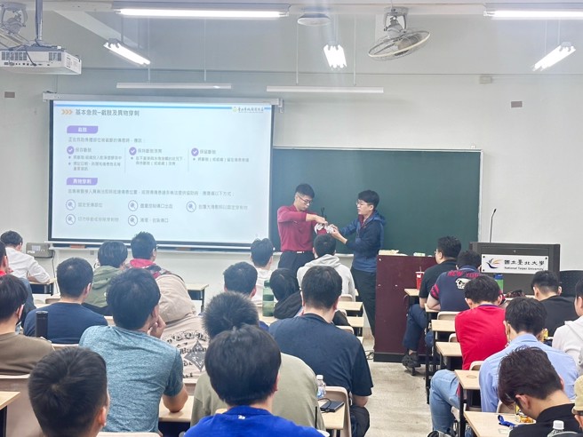 台北市消防局自今年8月12日至11月19日，於國立台北大學圓滿完成113年度替代役備役役男防災救護訓練。（圖消防局提供／簡銘柱翻攝）