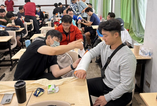 台北市消防局自今年8月12日至11月19日，於國立台北大學圓滿完成113年度替代役備役役男防災救護訓練。（圖消防局提供／簡銘柱翻攝）