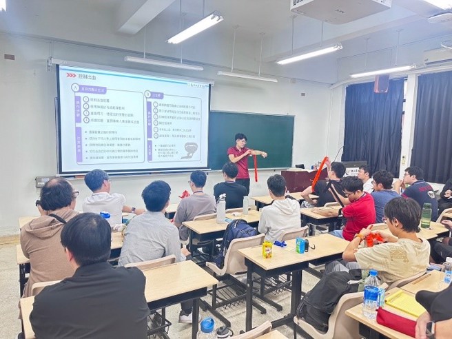 台北市消防局自今年8月12日至11月19日，於國立台北大學圓滿完成113年度替代役備役役男防災救護訓練。（圖消防局提供／簡銘柱翻攝）