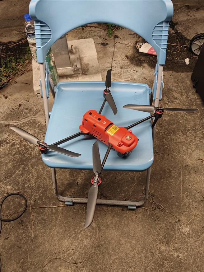 北市警方出动无人机监控青山宫遶境活动。（陈鸿伟摄）