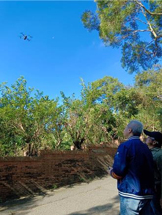 薄瓜瓜婚宴全面封鎖  出動干擾槍屏蔽訊號空拍機也失控