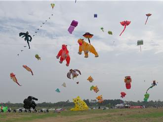 萬獸來朝！北港風箏嘉年華 媽祖率神獸遨遊天際