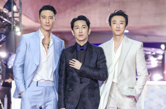 金馬61／《角頭》王陽明開深V炸胸肌帥暈 懷秋自爆「穿紅內褲」