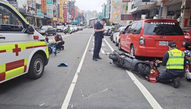 台中市大里區東榮路22日下午3時40分發生車禍，6月大男嬰經送醫搶救一度恢復心跳，但最終仍傷重不治。（民眾提供／潘虹恩台中傳真）