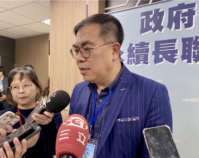 环境部23日举办政府永续长联盟共识营，环境部长彭启明承诺，未来推动相关工作不会造成执行单位的困扰。（蔡明亘摄）